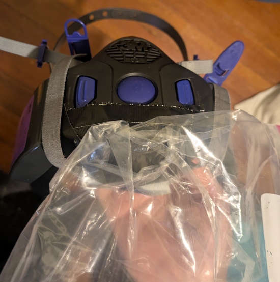 respirator attached to bag,
shown from the top with no gaps